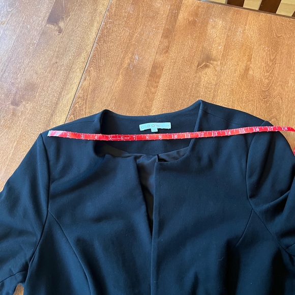 Bell sleeve open blazer - black - Picture 8 of 9